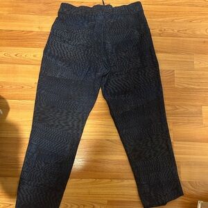 Size 10 LuLu Lemon Capris